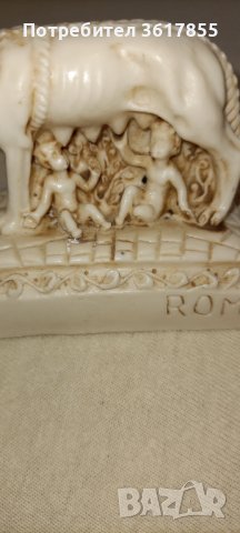 Статуетка вълчицата от Рома, снимка 1 - Други ценни предмети - 40393030