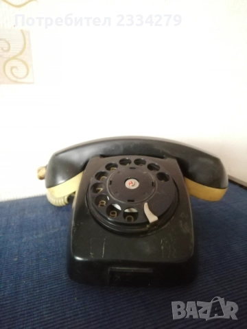 Стари ретро телефони от различни години и различни държави. , снимка 13 - Антикварни и старинни предмети - 52003901