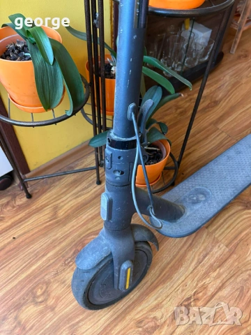 Електрическа тротинетка Xiaomi, снимка 7 - Скейтборд, ховърборд, уейвборд - 53744350