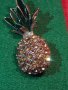 КРАСИВА ПОЗЛАТЕНА АРТ БРОШКА - АНАНАС с КРИСТАЛИ 18945, снимка 4