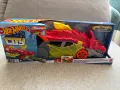 Автовоз Hot Wheels City - Транспортьор дракон, с количка, снимка 3