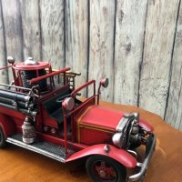 Метална ретро пожарна кола, снимка 4 - Декорация за дома - 41862630