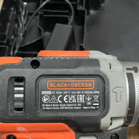 Акумулаторна бормашина 18V BLACK&DECKER, снимка 2 - Винтоверти - 44779541