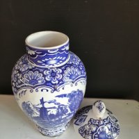 Стара ваза с капак холандски порцелан delft blu, снимка 3 - Вази - 40195362