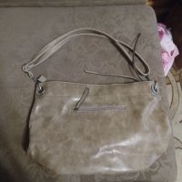Дамски чанти, снимка 2 - Чанти - 41449090