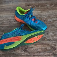 Дамски маратонки ASICS цветни сини неон, снимка 1 - Маратонки - 42673464