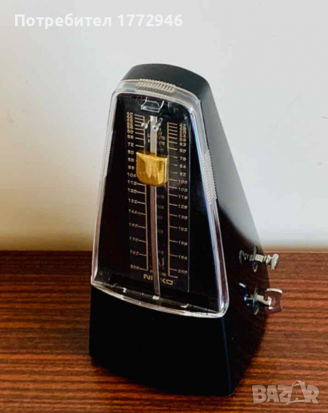 Стандартен механичен японски метроном Nikko, снимка 1