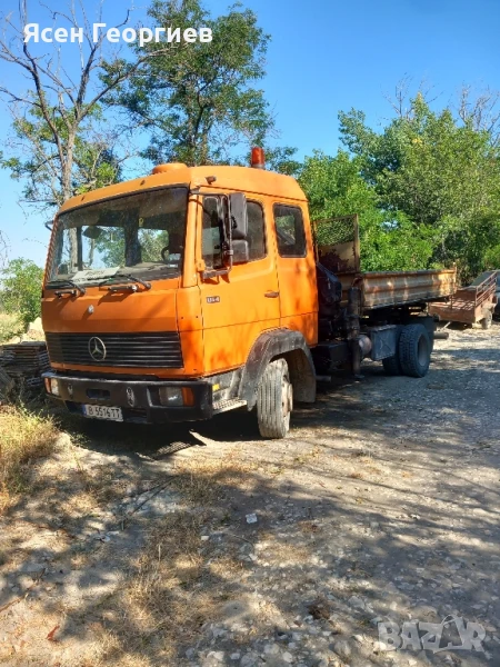 продавам самосвал с кран, снимка 1