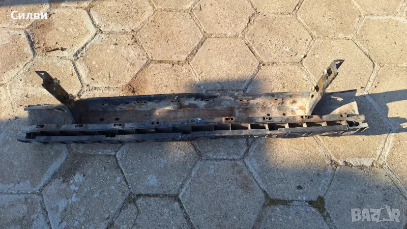 Основа греда на задна броня за Пасат Б3 Б4 от Vw Passat B3 B4 Седан и Комби, снимка 1