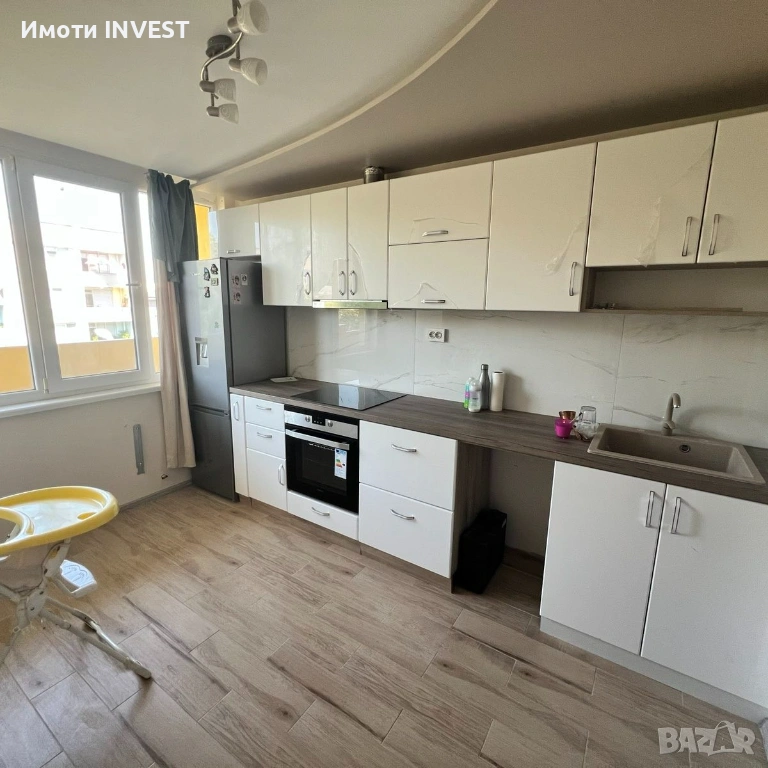 Чеитиристаен Обзаведен Апартамент след ремонт в кв. Вароша, снимка 1