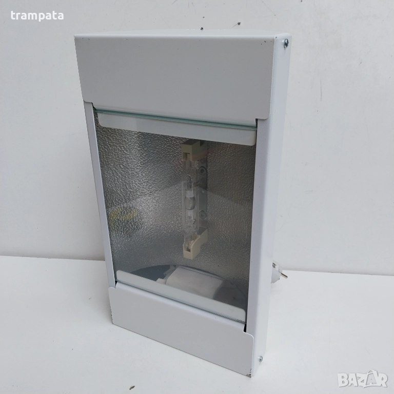 НАЙ ДОБРАТА ОФЕРТА Индустриална халогенна лампа прожектор, снимка 1