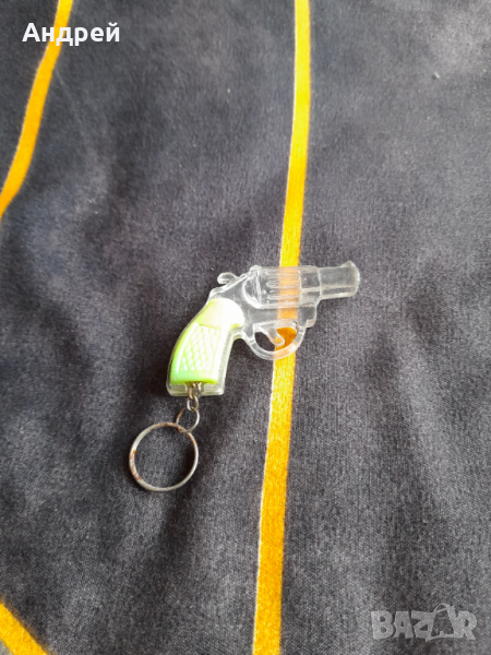 Стар ключодържател,капсов пистолет,пистолетче #2, снимка 1
