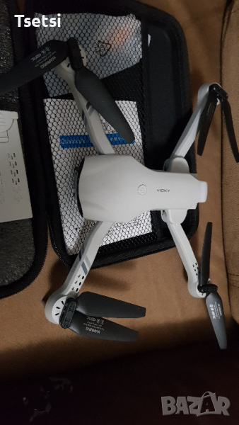 Продавам Дрон марка Vicky -  Сгъваем, снимка 1
