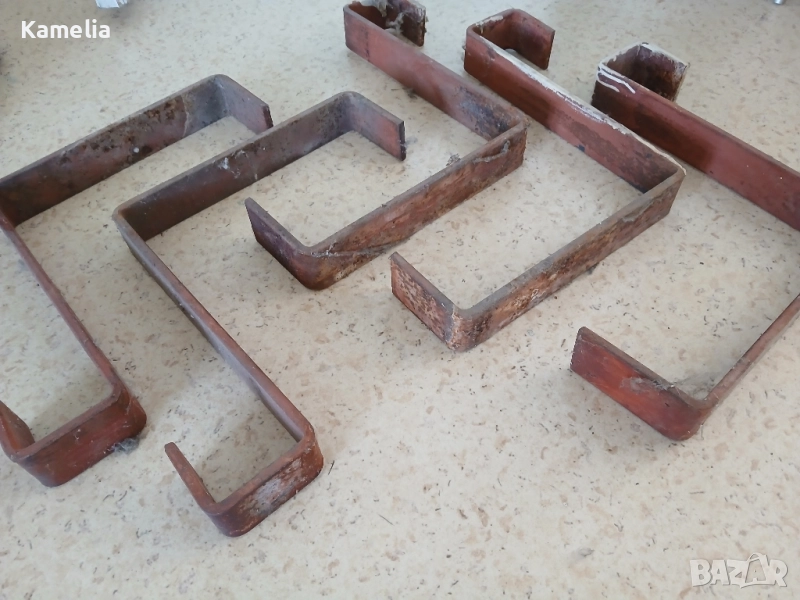 Железни скоби за сандъче на балкон, снимка 1