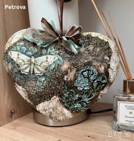 Дървен орнамент “Сърце”,декупаж, снимка 1