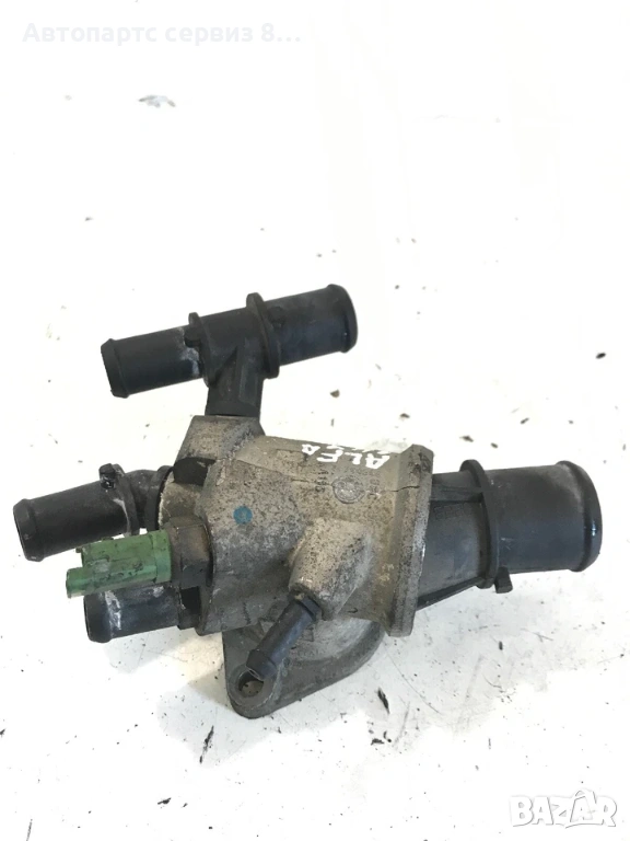 Корпус на термостат за Alfa Romeo 147 2004 1.9 JTD Оригинален 46790294, снимка 1
