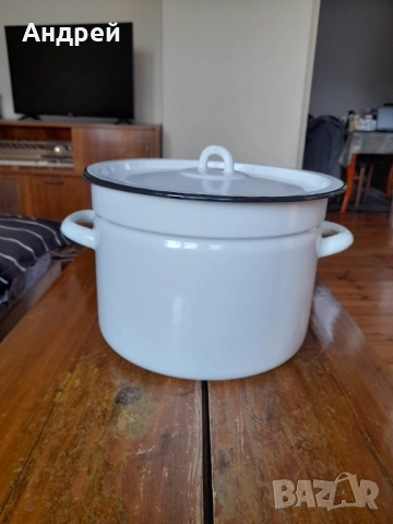 Стара Емайлирана тенджера #9