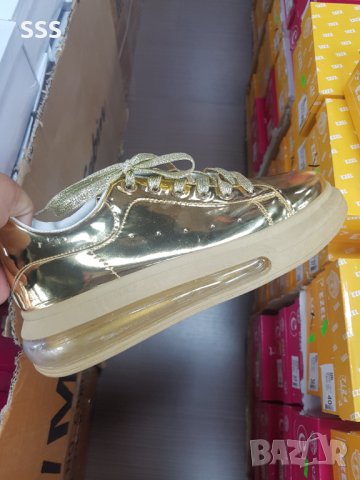 Обувки, снимка 3 - Дамски ежедневни обувки - 41599635