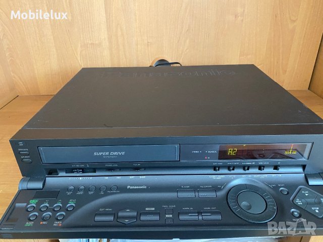 Panasonic NV-HD700 VHS HI-FI stereo, снимка 4 - Плейъри, домашно кино, прожектори - 42688492