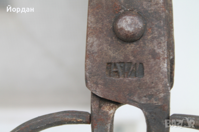 Стара кована ножица майстор ''А.И" , снимка 8 - Антикварни и старинни предмети - 44716298