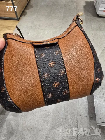 дамска чанта , снимка 2 - Чанти - 48571118