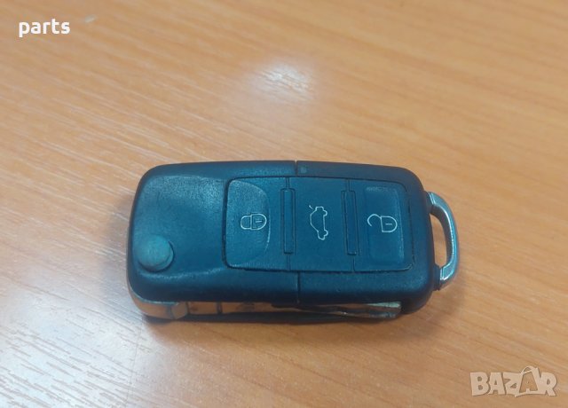 Дистанционно - Контактен Ключ Голф 4 - Сеат - Шкода - N, снимка 2 - Части - 41949869