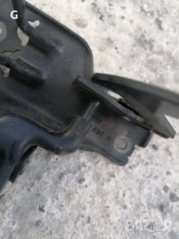 Audi A4 B6 Брава за Преден Капак , снимка 3 - Части - 42283565