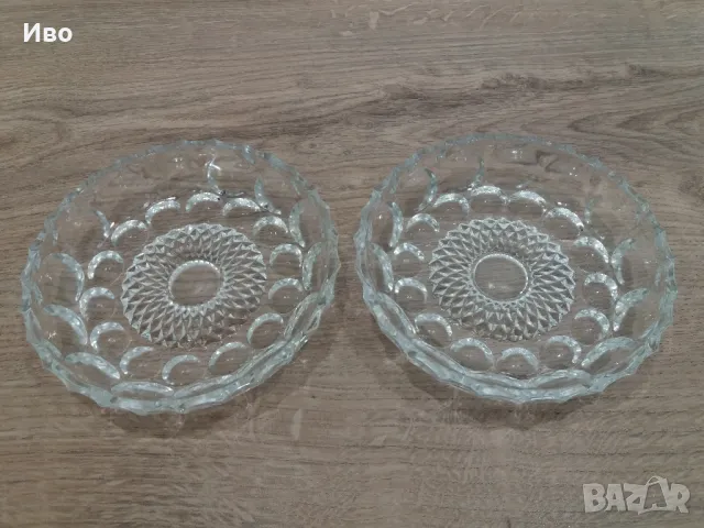 Стъклени купи за ядки