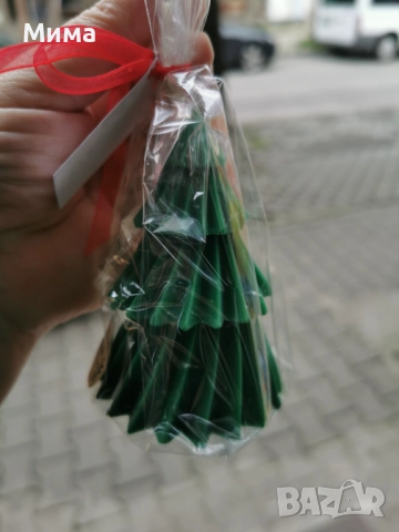 Ароматна коледна свещ - Елха на етажи