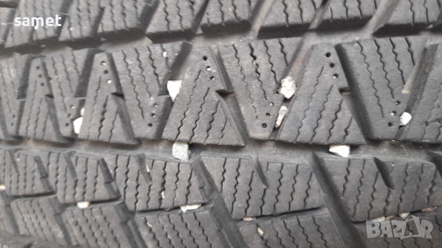 Гуми 225 65 17 бриджестон, снимка 2 - Гуми и джанти - 51776928