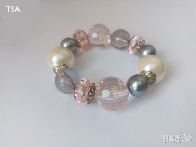 Красива винтидж гривна с маниста, снимка 3 - Гривни - 41921294