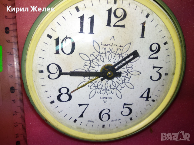 JANTAR MADE in USSR Стар КОЛЕКЦИОНЕРСКИ РУСКИ БУДИЛНИК МЕХАНИЧЕН НАСТОЛЕН ЧАСОВНИК ЯНТАР СССР 37644, снимка 2 - Антикварни и старинни предмети - 44533977