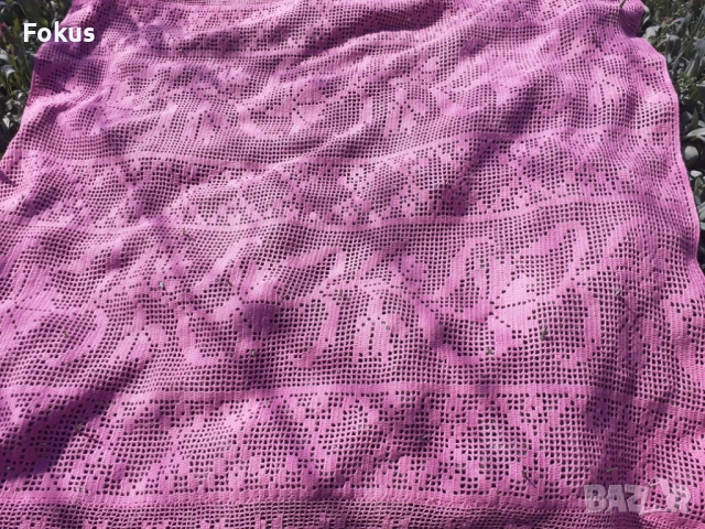 Стара голяма розова покривка плетена на една кука, снимка 2 - Антикварни и старинни предмети - 53280109