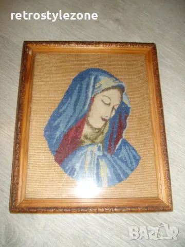 № 7825 стар гоблен - Мадона  - с рамка  - размер 26 / 21,5 см  - рамка от дърво с орнаменти