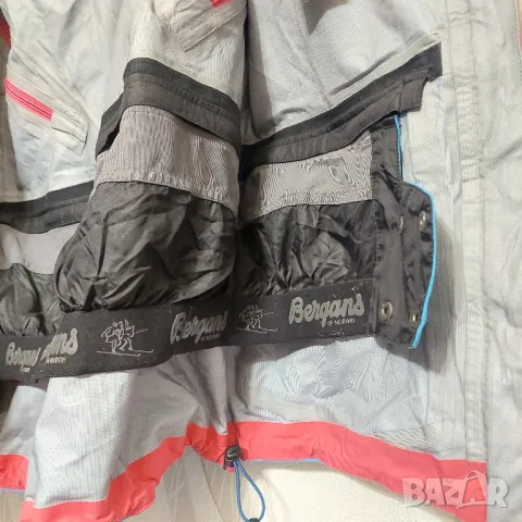 Bergans Hodlekve размер XS  / Техническо яке за фрийрайдър , писти и пътеки, снимка 11 - Якета - 48709680