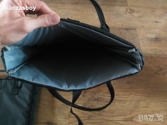 haglofs laptop bag - страхотна лаптоп чанта налични 2бр КАТО НОВА , снимка 4 - Чанти - 39886016