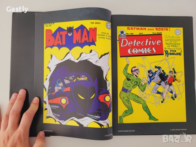 Batman Cover Art 1939 - 2017 + Подарък, снимка 3 - Списания и комикси - 41648260