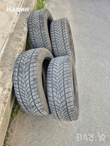 Зимни гуми Goodyear 18 цола 55/255, снимка 4 - Гуми и джанти - 56172207