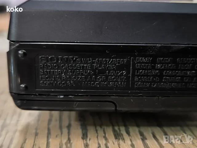 Уолкмен Walkman Sony и Sharp, снимка 9 - Радиокасетофони, транзистори - 55972593
