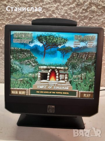 Тъчскрийн компютър за малки игри 