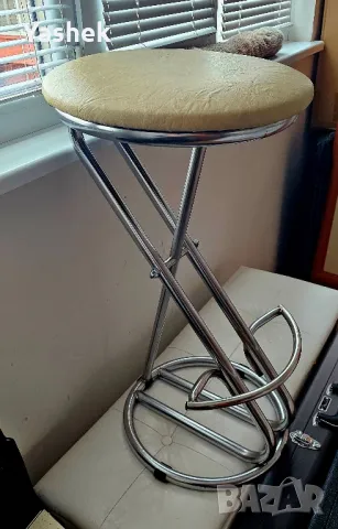 Продавам стол за музикант-китарист, снимка 6 - Китари - 49747994