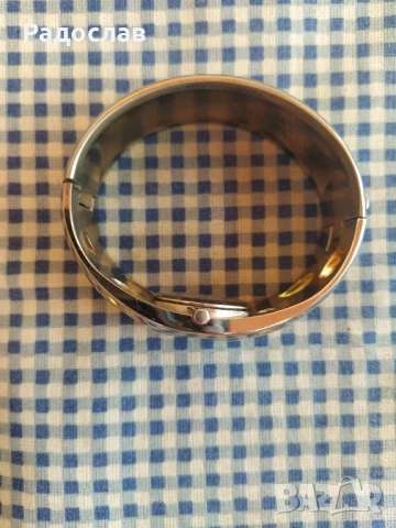 Q&Q часовник тип гривна, снимка 3 - Дамски - 50786406