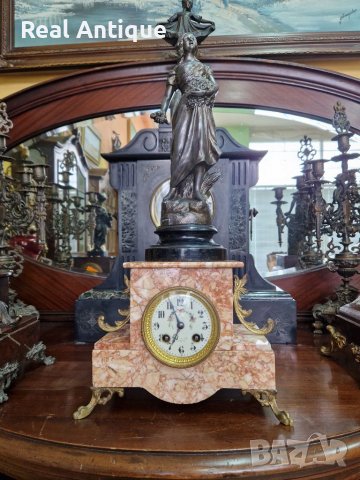Страхотен антикварен френски каминен часовник 