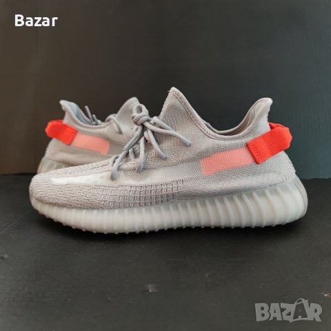 Нови Оригинални Обувки Adidas Yeezy Boost Размер 44 2/3 изключително удобни маратонки , снимка 16 - Спортни обувки - 40430235