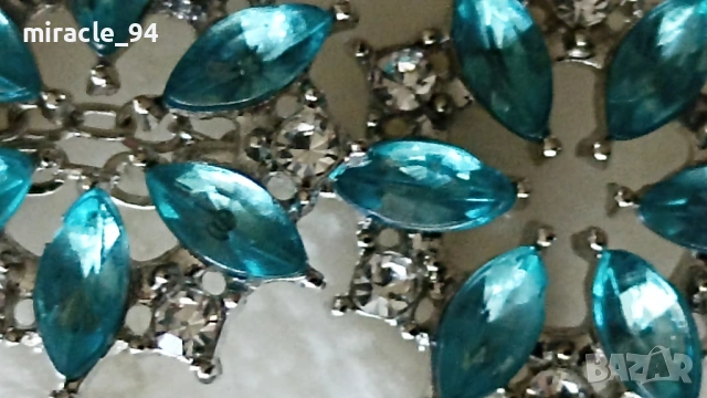 Красиви колиета със сини кристали - ИДЕАЛЕН ПОДАРЪК ЗА 08-МИ МАРТ!, снимка 5 - Колиета, медальони, синджири - 53581370