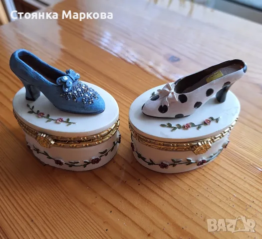 Две порцеланови кутийки за бижута-обувки