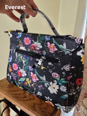 Чисто нови! Шарени ,пъстри чанти, на цветя, снимка 11 - Чанти - 40109812