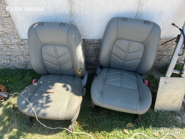 Кожени седалки 