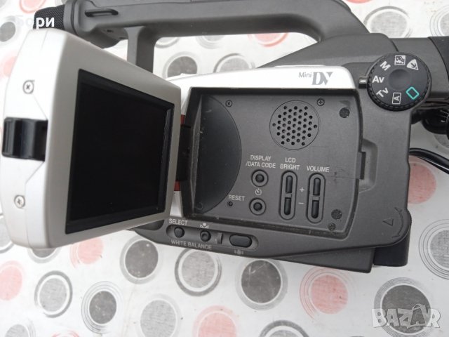 Canon XM1 Digital Mini DV Камера, снимка 3 - Камери - 38988848