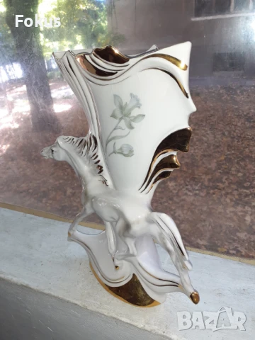 Красота от порцелан голяма ваза конче с позлата и маркировка, снимка 5 - Антикварни и старинни предмети - 51195400